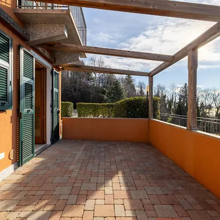 Hostdomus - Bea Free Garage Дом отдыха *