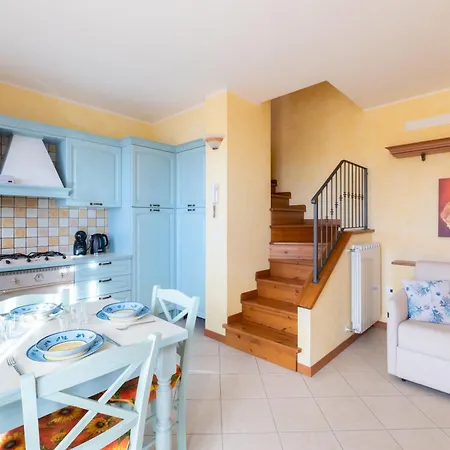 Hostdomus - Bea Free Garage And Pool * Magliolo