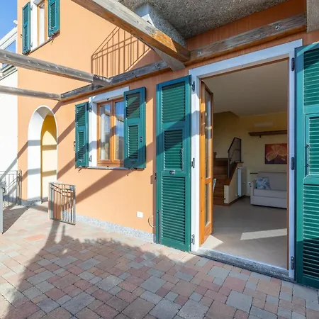 Hostdomus - Bea Free Garage And Pool * Magliolo