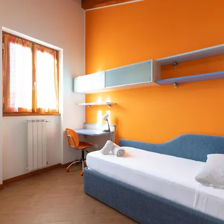 Hostdomus - Bea Free Garage And Pool * Magliolo